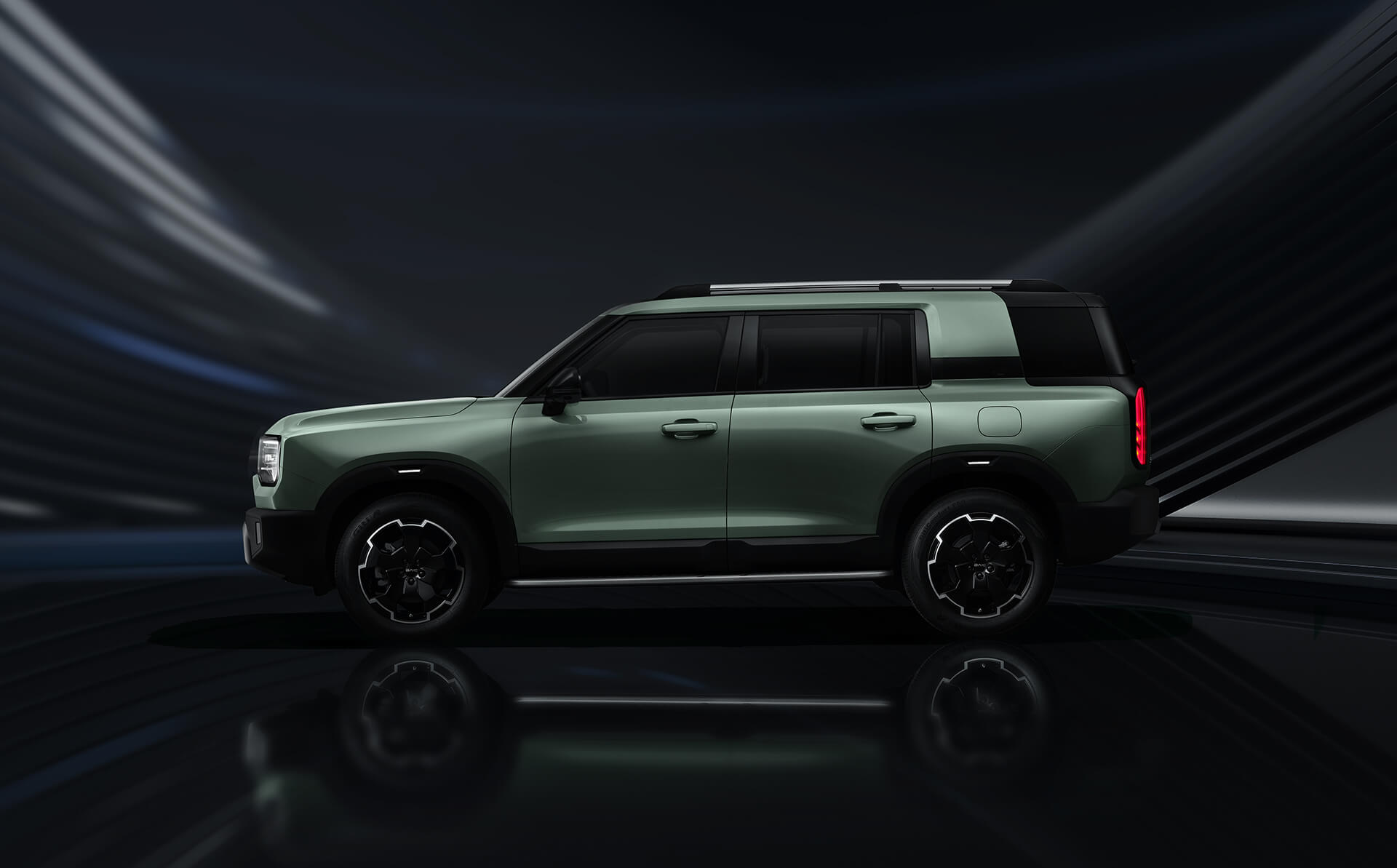 BAIC BJ30e front three-quarter view